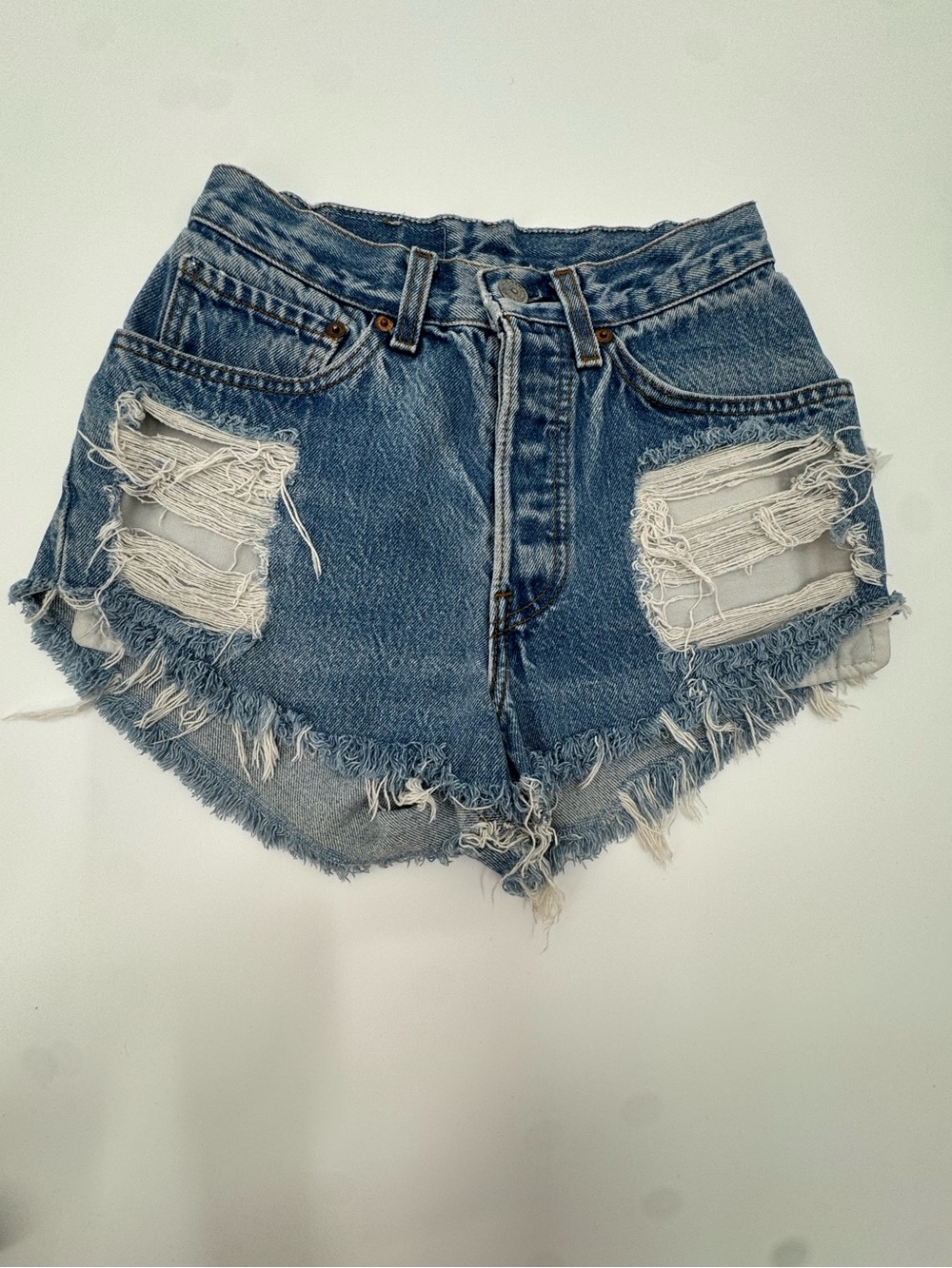 Vintage Levi’s 26501-0158 Distressed Cutoff Denim Shorts Made in USA 23 / 24